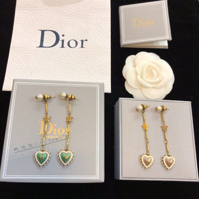 Dior飾品 迪奧經典熱銷款蜜蜂CD桃心愛心耳釘耳環  zgd1437